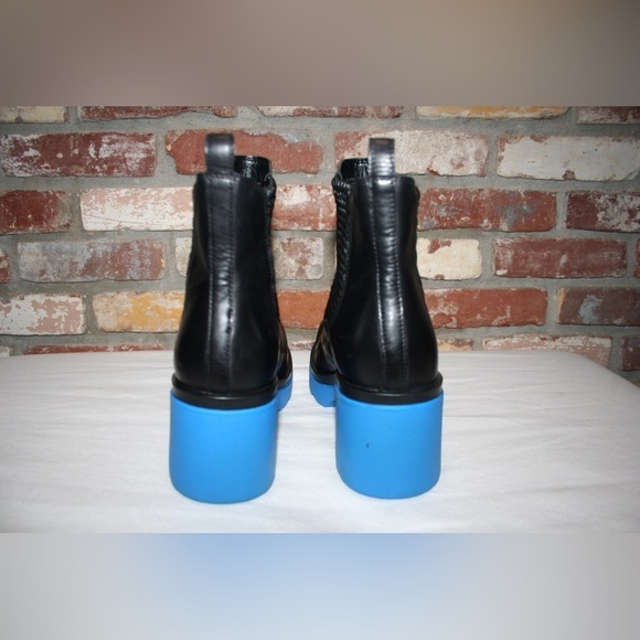 Aerosoles Women’s Black & Blue Blaine Ankle Boots Size 10.5 - Picture 4 of 7